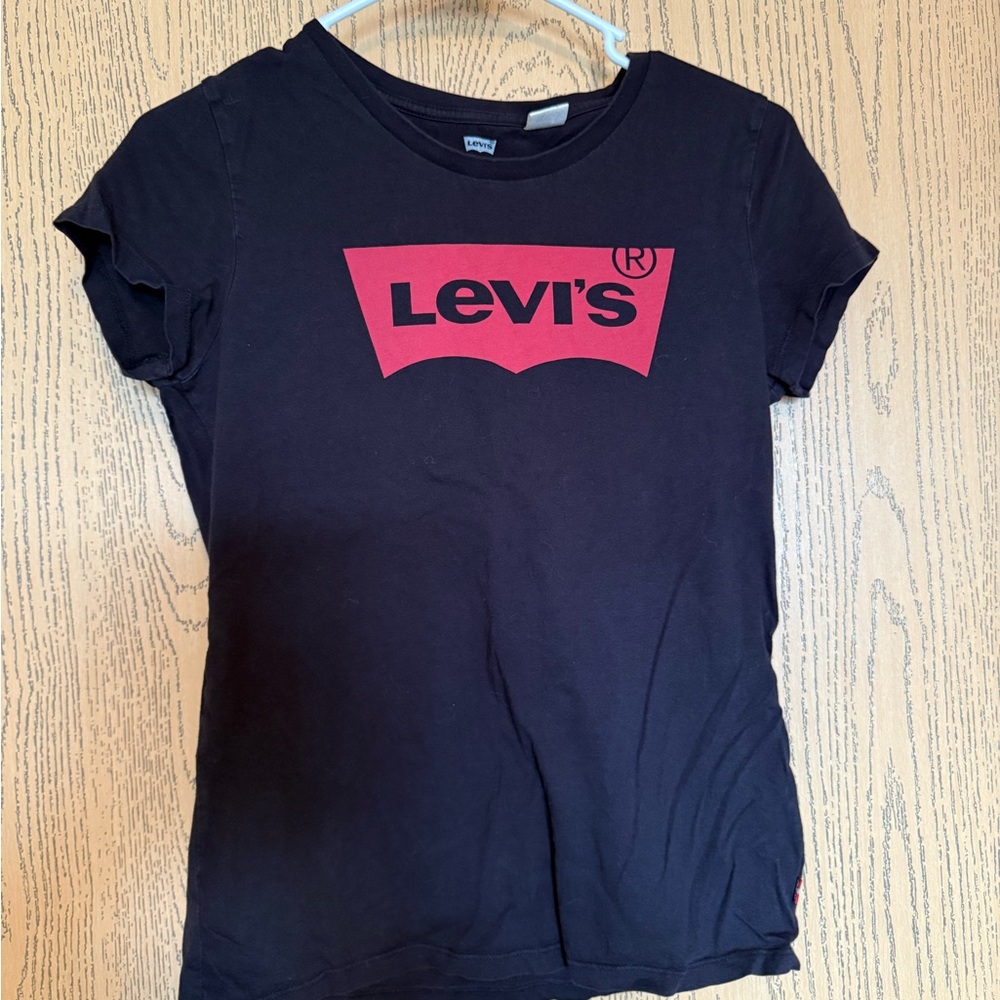 Levi's Black Tee with Red Graphic